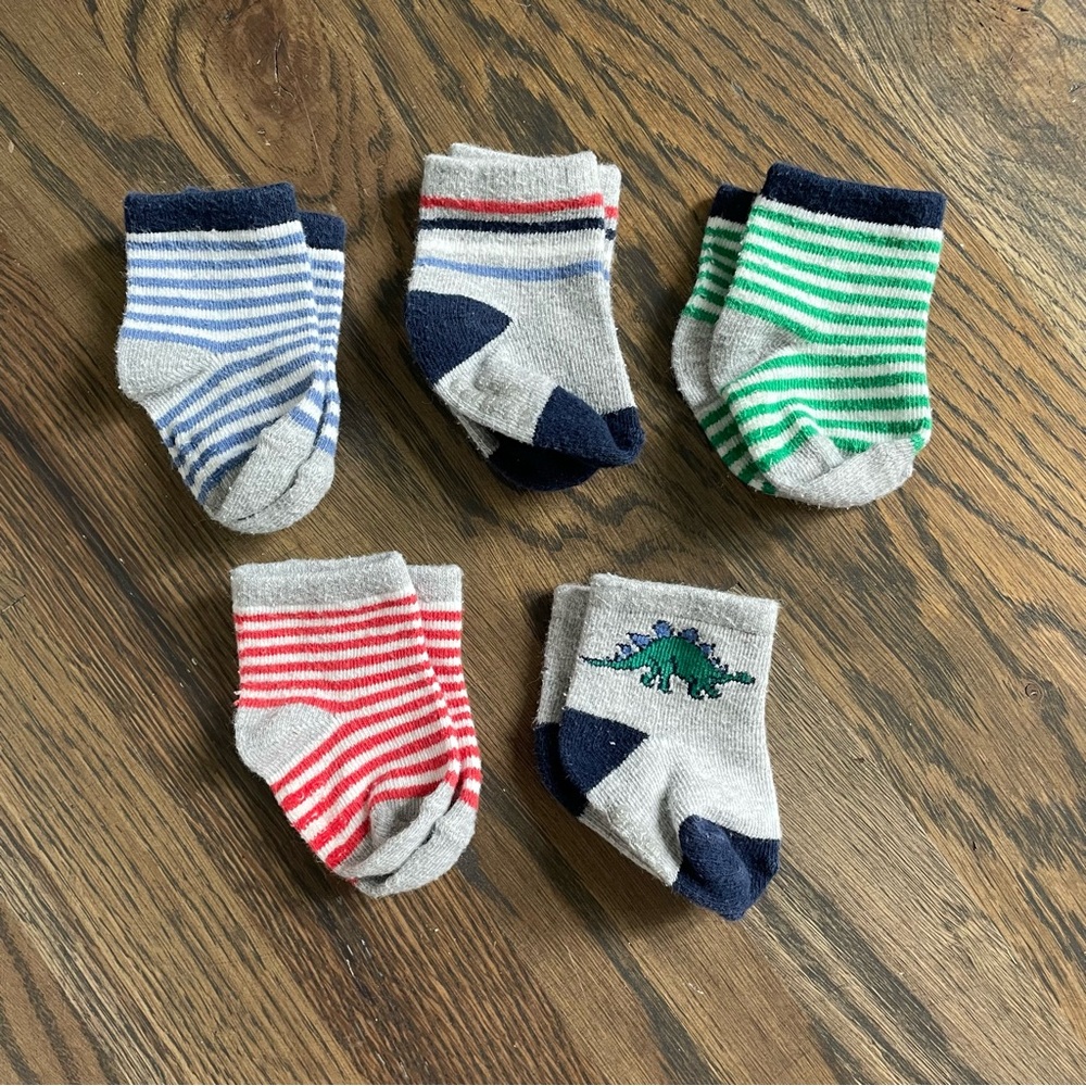 Set of 5 Carter’s Baby Socks, 0-3 Months